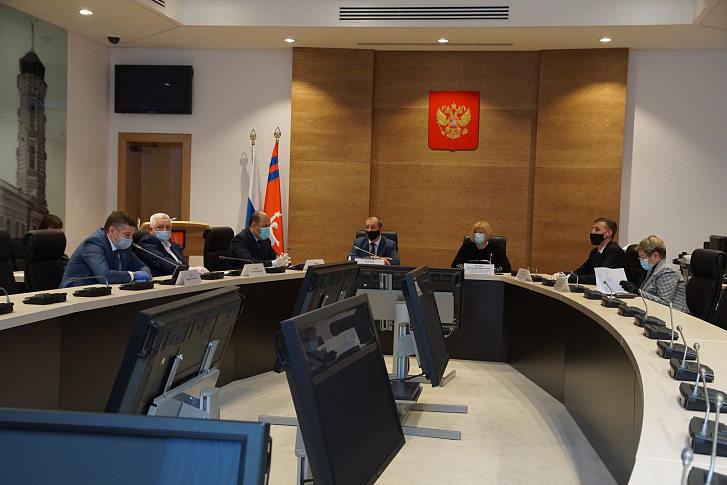 Профильный думский комитет поддержал кандидатуру на должность руководителя Облстроя