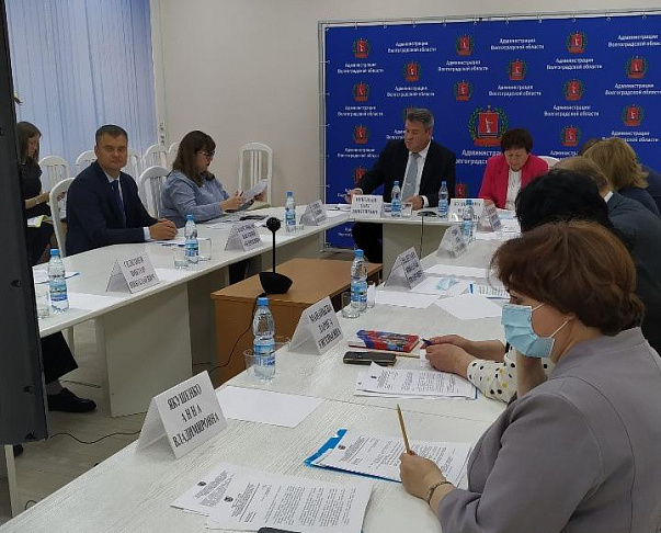 12 мая состоялось заседание Общественного совета при комитете по труду и занятости населения Волгоградской области